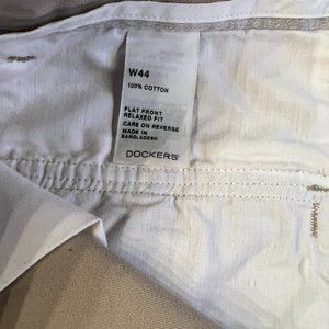 Dockers Cargo Shorts - Beige - Size 44